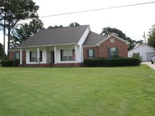 Foreclosed Home - 306 HICKORY LN, 38606