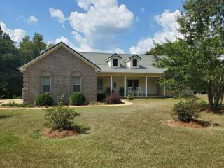 Foreclosed Home - 195 MALLARD POINT RD, 38606