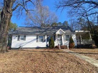 Foreclosed Home - 7123 CHURCH AVE, 38659