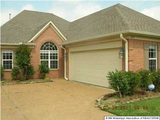 Foreclosed Home - 8913 BENT GRASS LOOP W, 38671