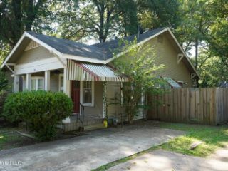 Foreclosed Home - 803 UNIVERSITY ST, 38732
