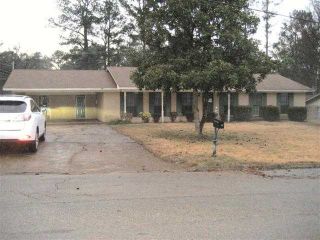 Foreclosed Home - 502 REBEL DR, 38801