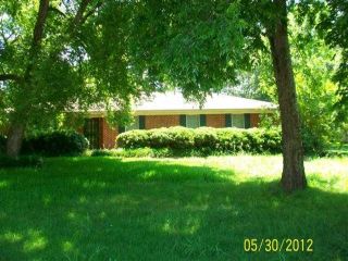 Foreclosed Home - 1305 LAWNDALE DR, 38801