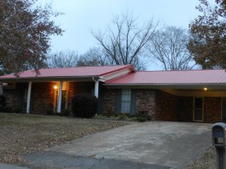 Foreclosed Home - 1401 KENNEDY DR, 38801