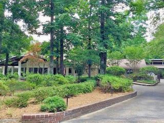 Foreclosed Home - 2304 COUNTRY CLUB RD, 38804