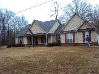 Foreclosed Home - 1101 SEGARS DR, 38852