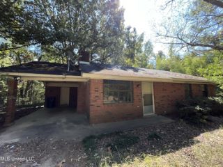 Foreclosed Home - 10160 COUNTY ROAD 53, 38917