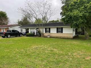 Foreclosed Home - 1213 W PRESIDENT AVE, 38930