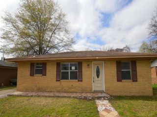 Foreclosed Home - 609 Jodie Thurman St, 39038