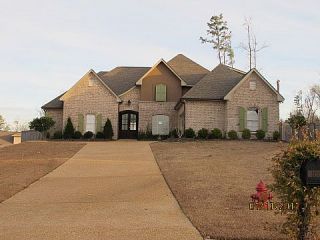 Foreclosed Home - 105 SERENITY CT, 39042