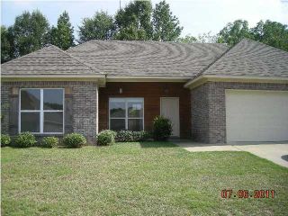 Foreclosed Home - 103 NEWPORT DR, 39046