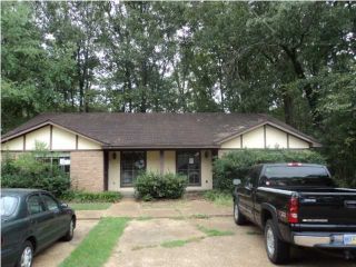 Foreclosed Home - 119B CRESTWOOD CV, 39056