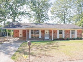 Foreclosed Home - 115 CAVALIER DR, 39090