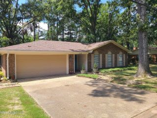 Foreclosed Home - 119 SAINT AUGUSTINE DR, 39110