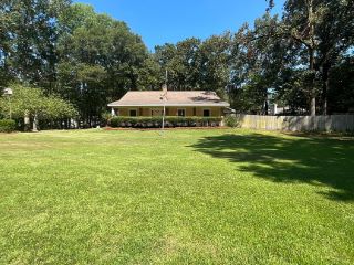 Foreclosed Home - 490 SAINT AUGUSTINE DR, 39110