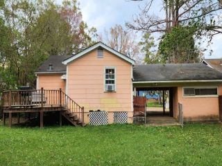 Foreclosed Home - 304 PARK PL, 39120