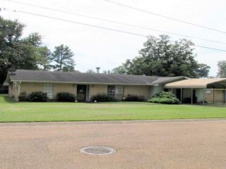 Foreclosed Home - 107 CROSS ST, 39120