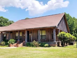 Foreclosed Home - 83 GROVE ACRES RD, 39120