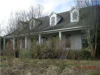 Foreclosed Home - 180 CHARLIE WHITE RD, 39145