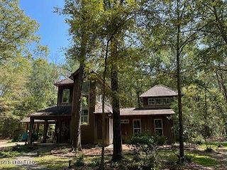 Foreclosed Home - 1626 LAKE RD, 39145