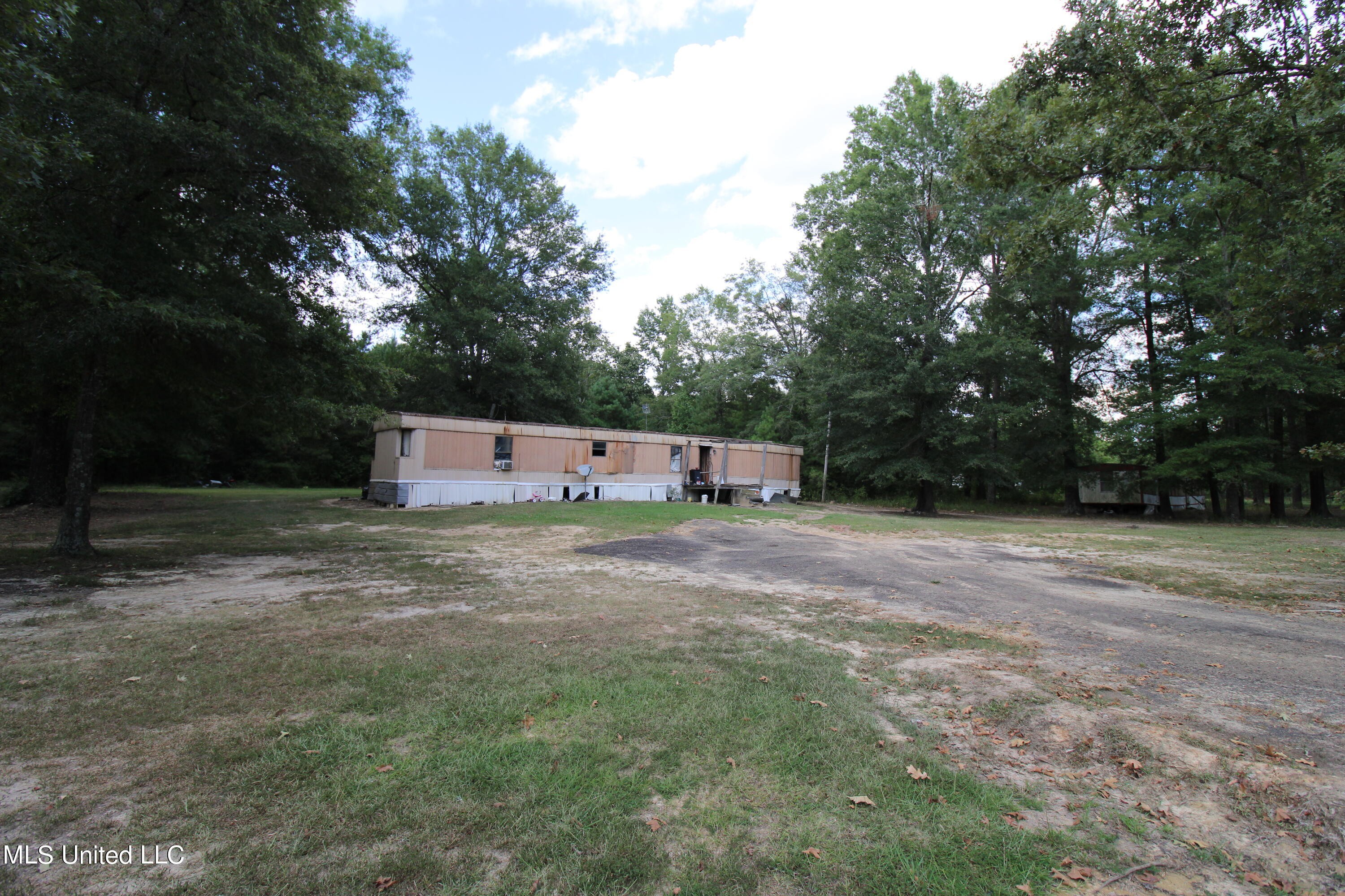 Foreclosed Home - 1603 HOLLY BUSH RD, 39145