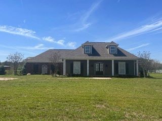 Foreclosed Home - 1180 CINDY DR, 39170