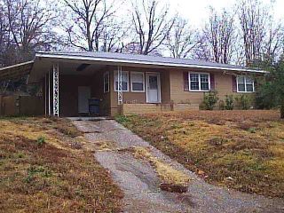 Foreclosed Home - 203 JOHN ALLEN ST, 39180