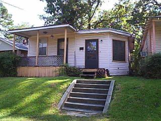 Foreclosed Home - 409 LOCUST ST, 39183