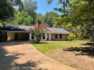 Foreclosed Home - 2184 OLD BENTON RD, 39194
