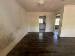 Foreclosed Home - 2001 PADEN ST, 39204