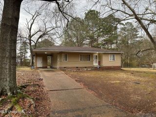 Foreclosed Home - 1446 GIBRALTER DR, 39204