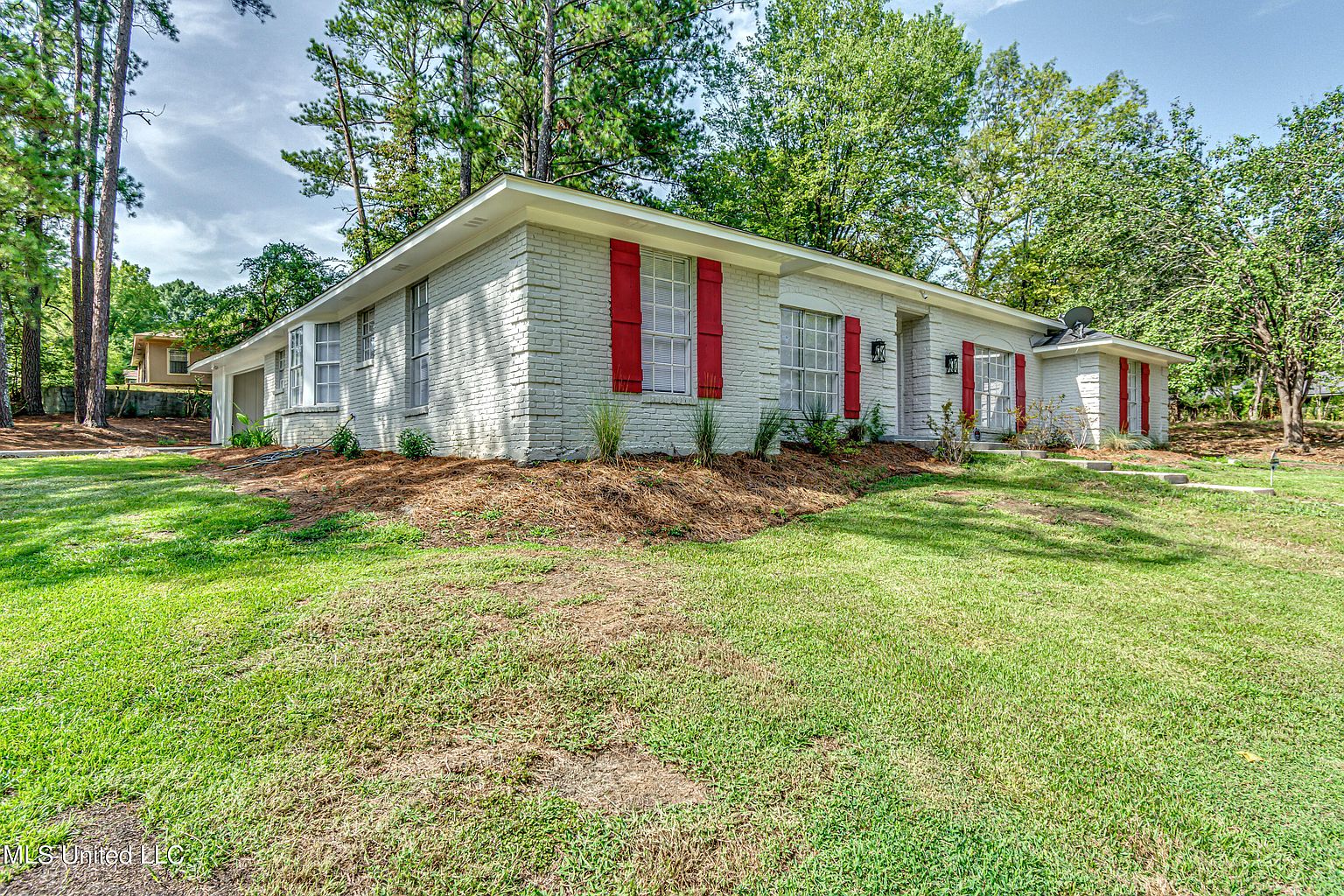 Foreclosed Home - 313 POST OAK RD, 39206