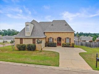 Foreclosed Home - 266 CLUBVIEW CIR, 39208