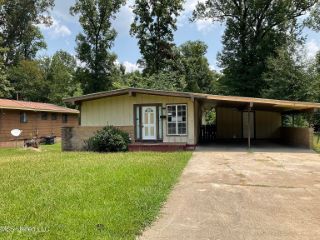 Foreclosed Home - 718 PRIMOS AVE, 39209