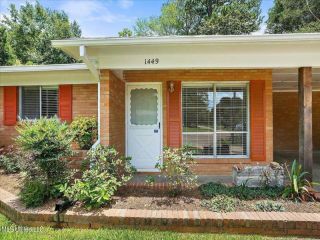 Foreclosed Home - 1449 SPRINGDALE DR, 39211