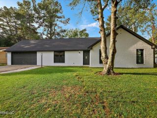 Foreclosed Home - 5107 PARKWAY DR, 39211