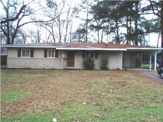 Foreclosed Home - 3129 LAKEWOOD DR, 39212