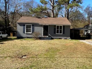 Foreclosed Home - 3065 GREENWOOD AVE, 39212