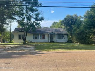 Foreclosed Home - 242 WOODY DR, 39212