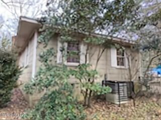 Foreclosed Home - 3202 CHARLESTON DR, 39212