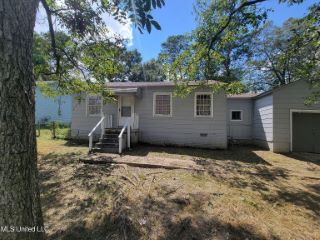 Foreclosed Home - 2821 GREENVIEW DR, 39212