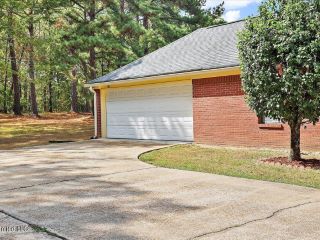 Foreclosed Home - 6385 LIVINGSTON RD, 39213