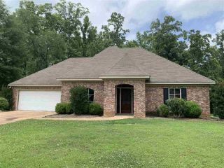 Foreclosed Home - 761 Forest Woods Dr, 39272