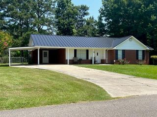 Foreclosed Home - 1111 SHADY PINE ST, 39367
