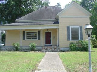 Foreclosed Home - 118 W 8TH ST, 39401