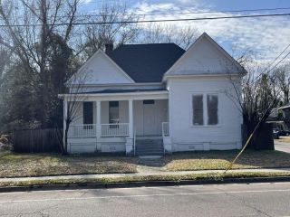Foreclosed Home - 912 N MAIN ST, 39401
