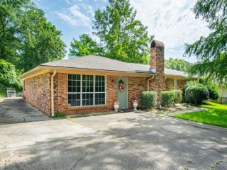 Foreclosed Home - 3203 HILLSIDE DR, 39401