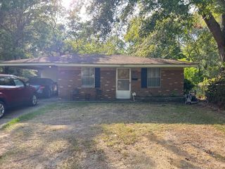 Foreclosed Home - 1205 PENTON ST, 39401