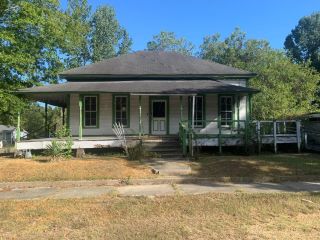 Foreclosed Home - 441 BUSCHMAN ST, 39401