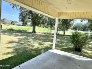 Foreclosed Home - 13230 HIGHWAY 26 W, 39452